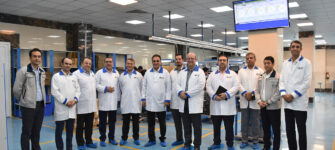 top-managers-of-refah-chain-stores-in-production-site-visiting